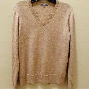 Uniqlo camel sweater